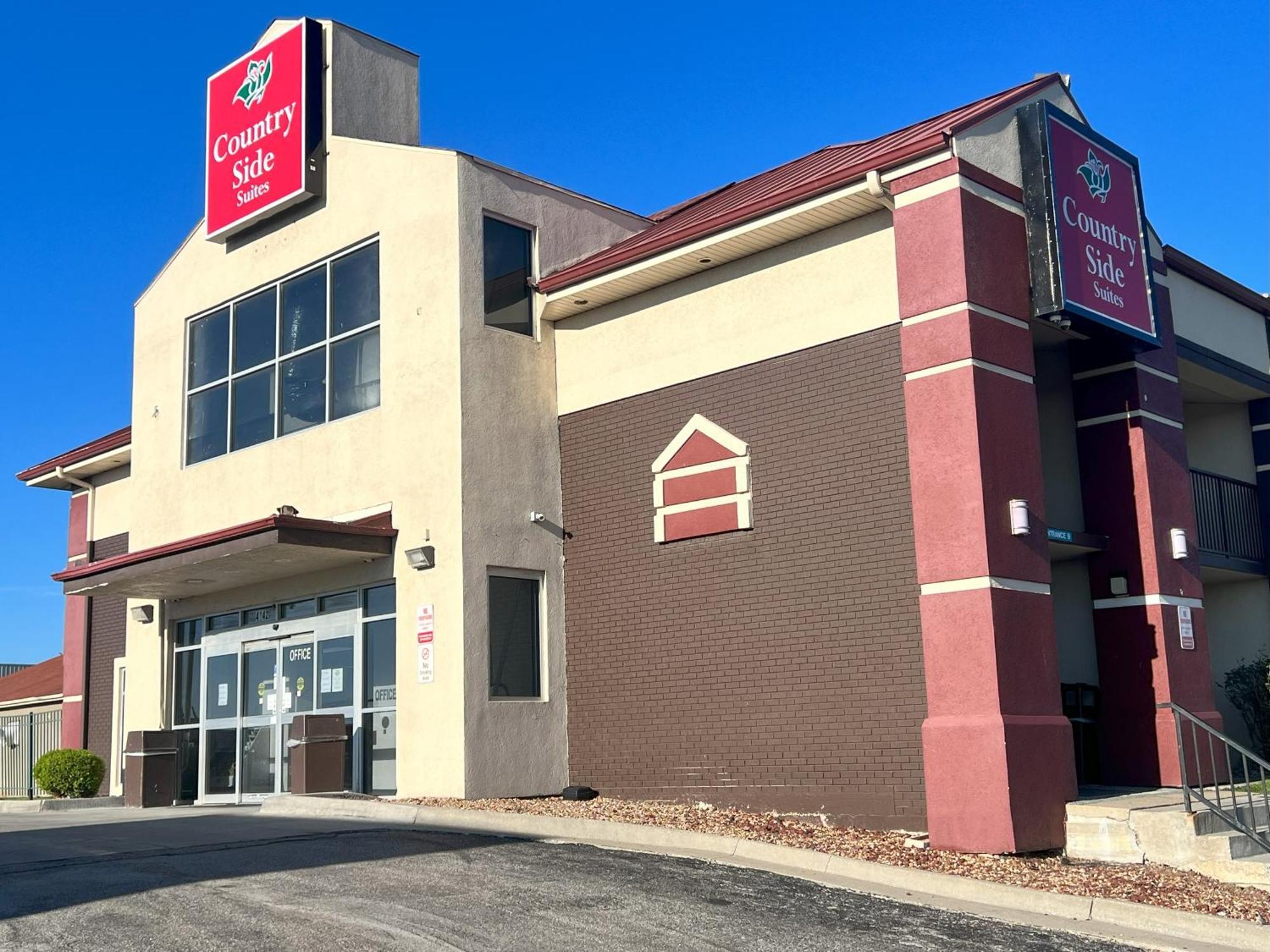 Countryside Suites Kansas City Independence I-70 East Sports Complex Hotel Экстерьер фото