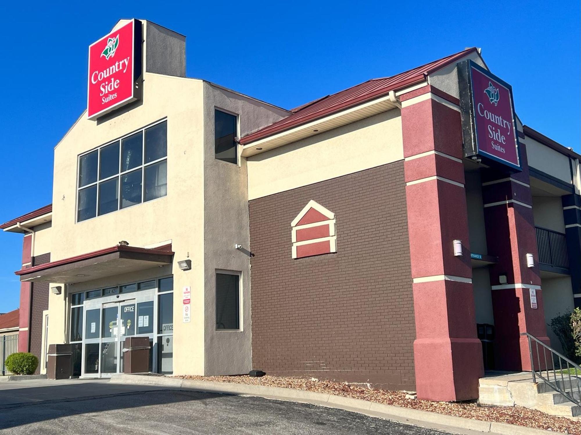 Countryside Suites Kansas City Independence I-70 East Sports Complex Hotel Экстерьер фото